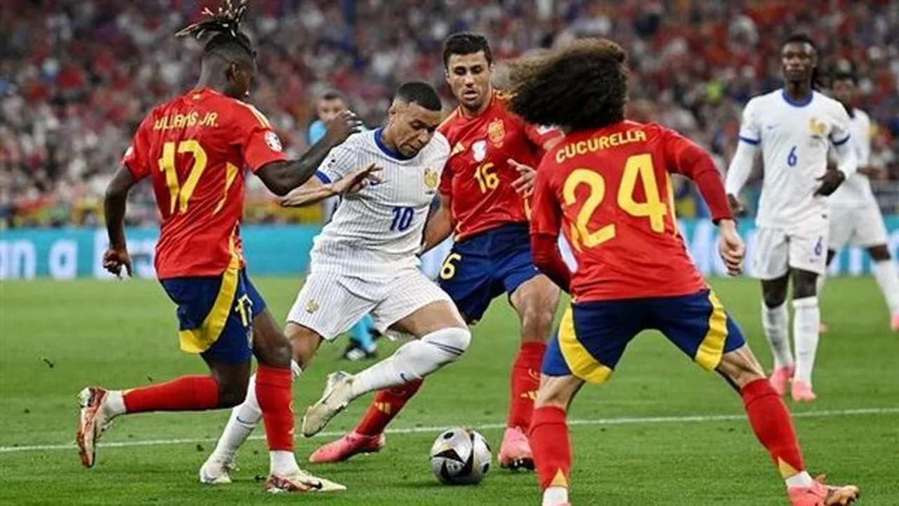 متى تنطلق مباراة فرنسا وإسبانيا في نصف نهائي كأس العالم؟